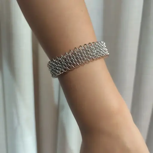 Bracelete prata aberto